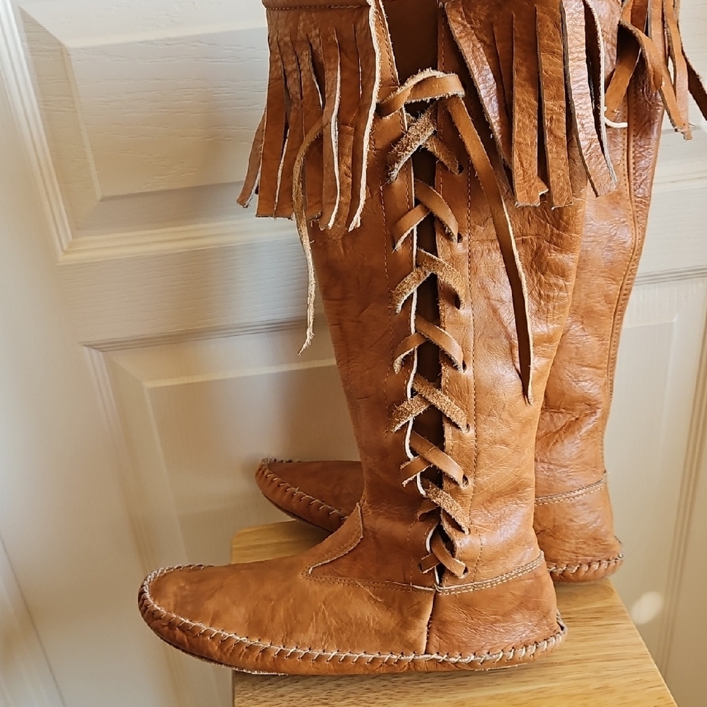 Handmade Brown Leather Fringe Boots - Picture 4 of 7